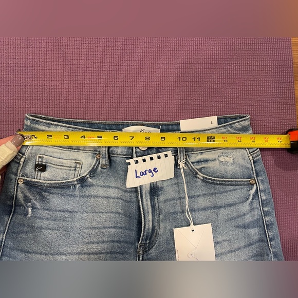 Kancan frayed hem shorts - Picture 12 of 16